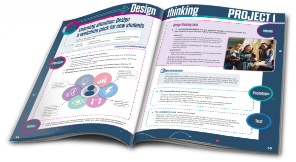 Imagen del libro abierto de Innovate mostrando el Design Thinking Proeject